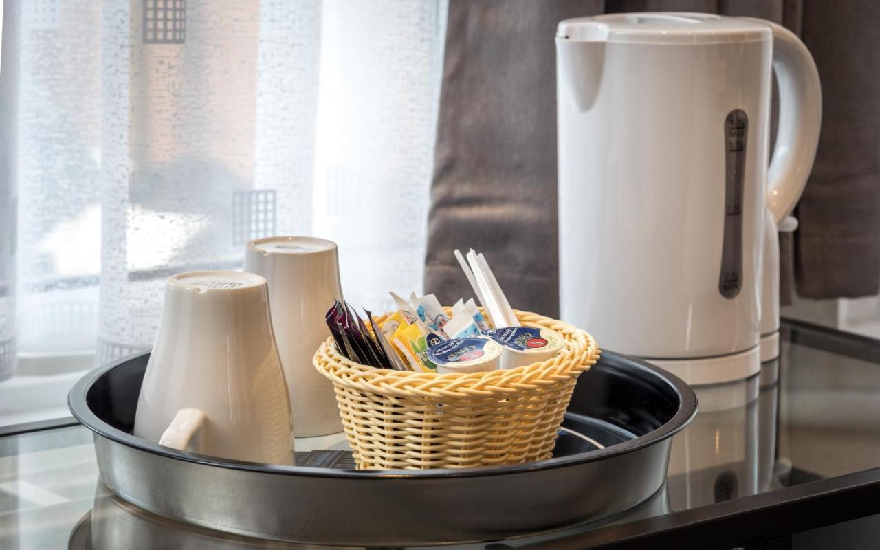 Saba Rooms And Apartments 런던 외부 사진