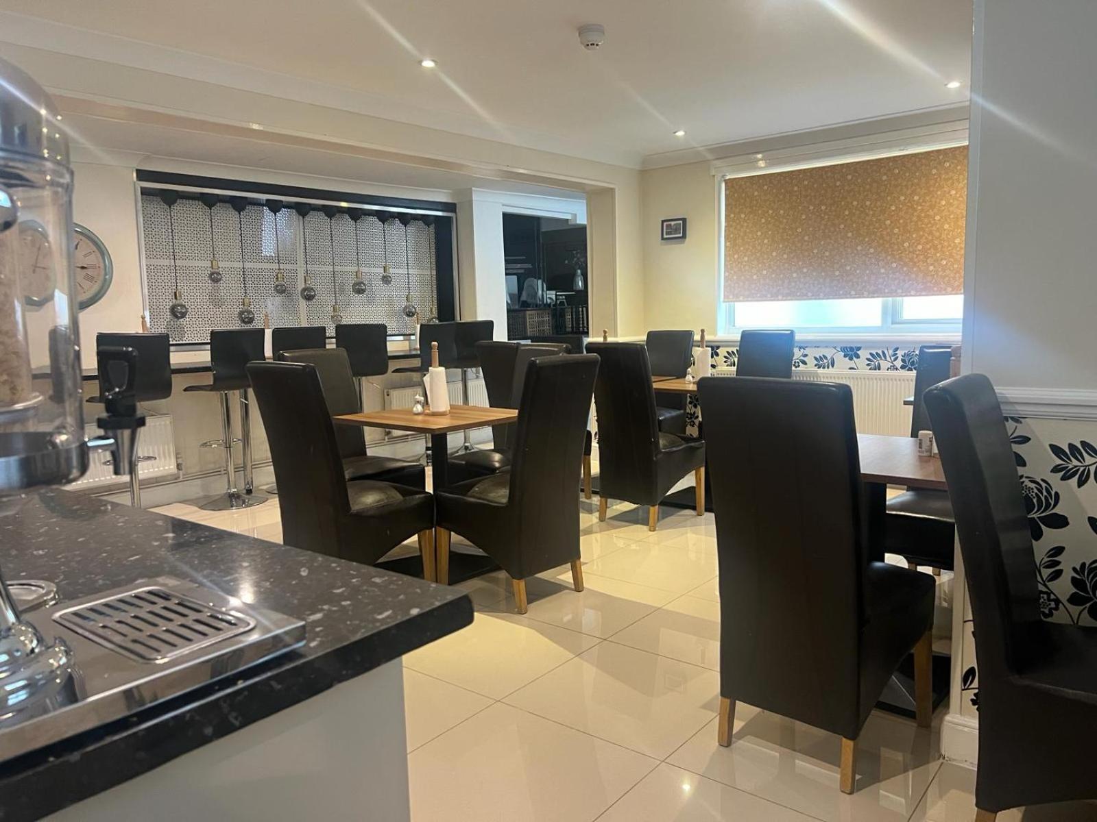 Saba Rooms And Apartments 런던 외부 사진