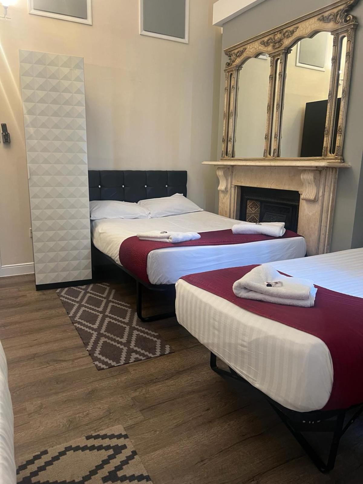 Saba Rooms And Apartments 런던 외부 사진
